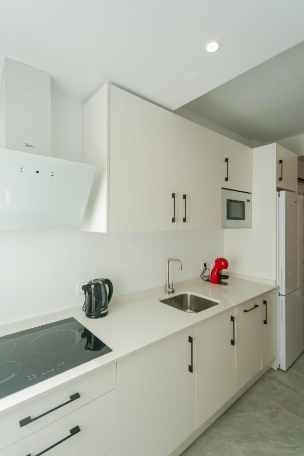 Lujoso Apartamento Con Piscina Compartida 3 Севиля Екстериор снимка